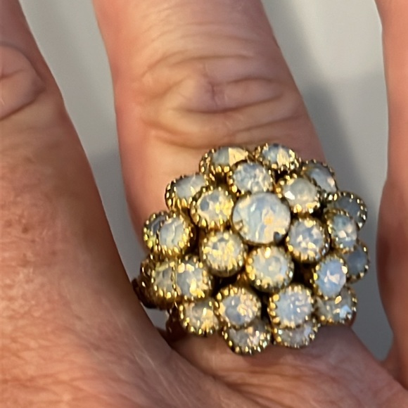 Antique Rarity Opalescent Studded Stretch Ring fits any size - Picture 4 of 4